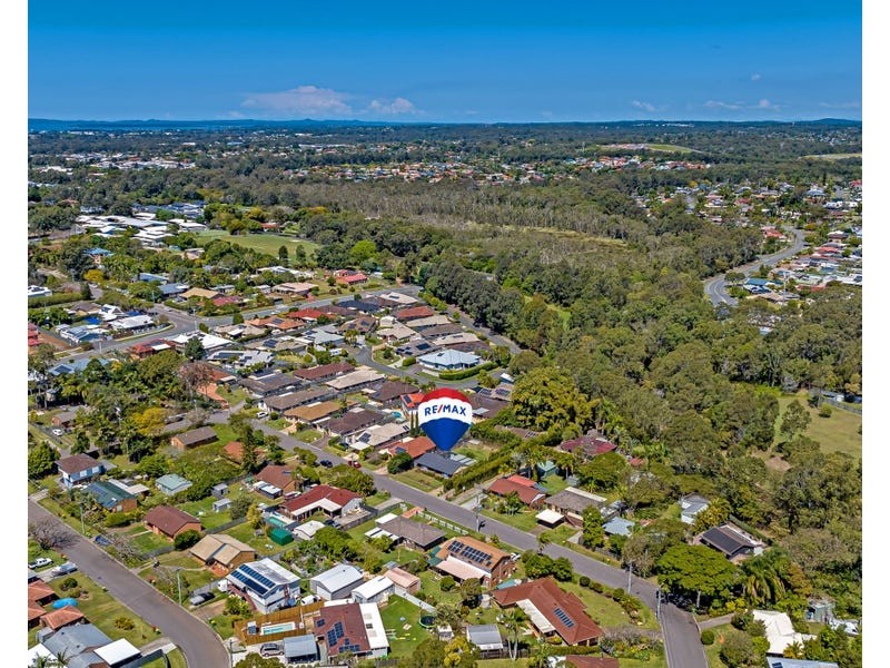 37 Macfarlan Street, Birkdale QLD 4159