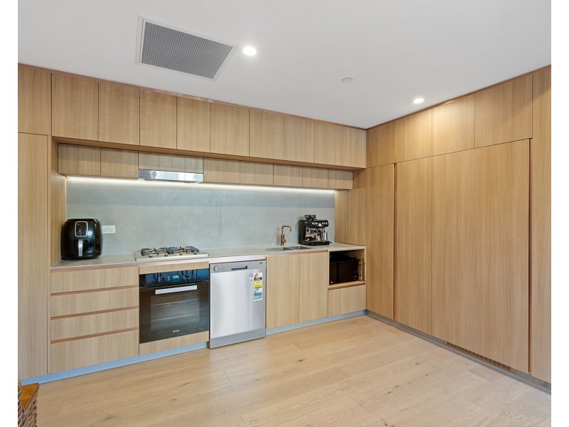 102/66 Lambert Street, Kangaroo Point QLD 4169