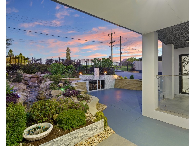 16 Kinross Road, Thornlands QLD 4164