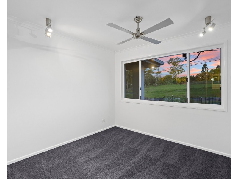 16 Kinross Road, Thornlands QLD 4164