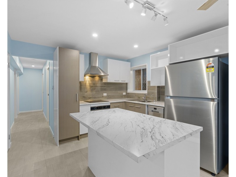 16 Kinross Road, Thornlands QLD 4164