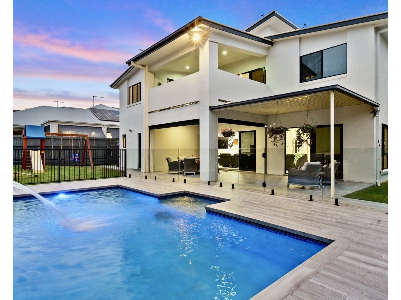 4 Seaspray Street, Thornlands QLD 4164