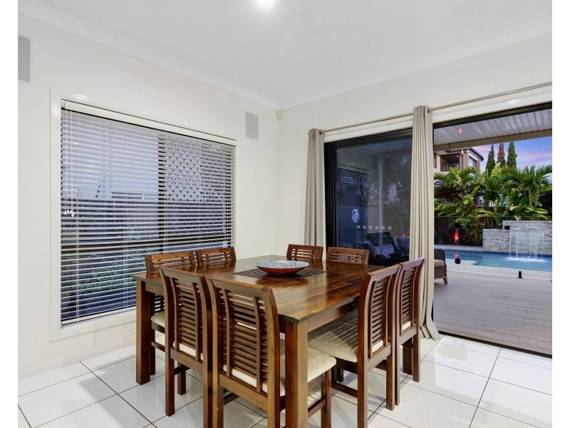 4 Seaspray Street, Thornlands QLD 4164