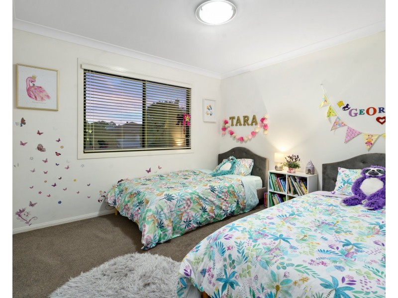 4 Seaspray Street, Thornlands QLD 4164