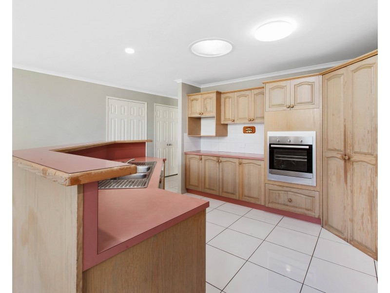 33 Seacrest Court, Raby Bay QLD 4163