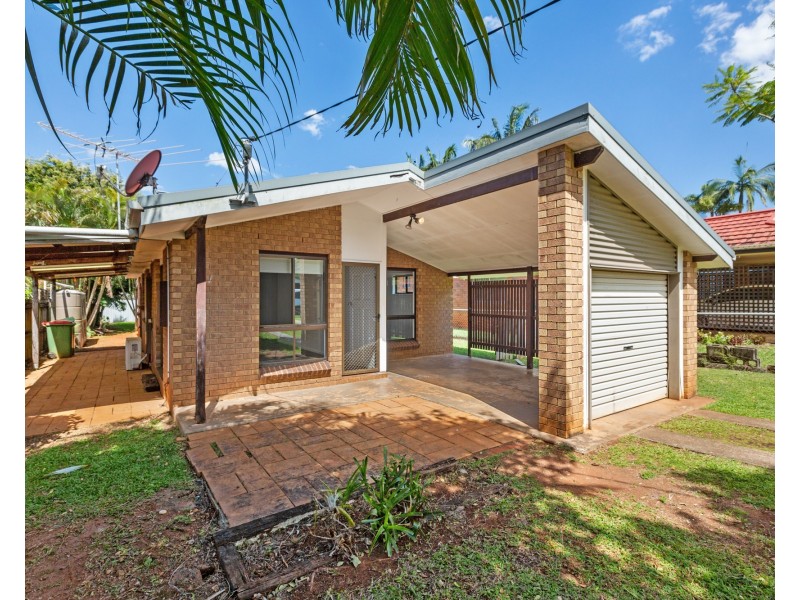 222 Cane Street, Redland Bay QLD 4165