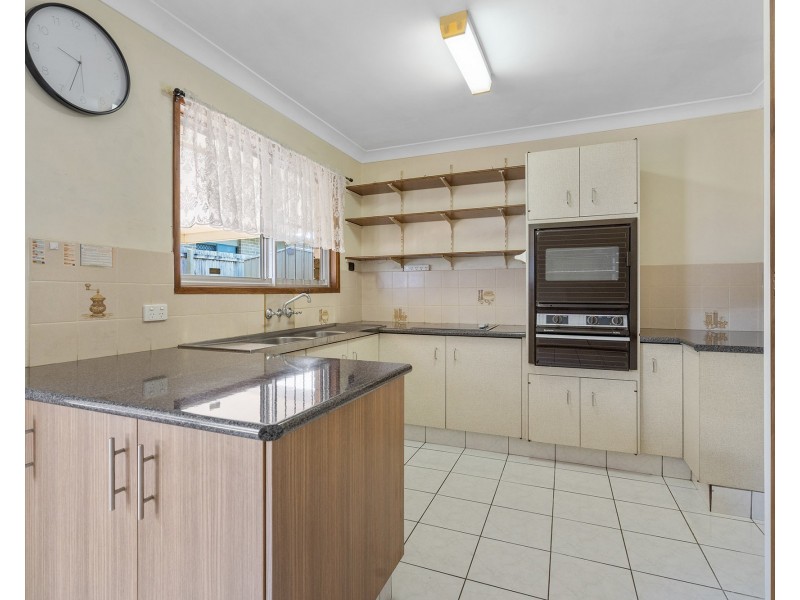 5 Marine Street, Redland Bay QLD 4165