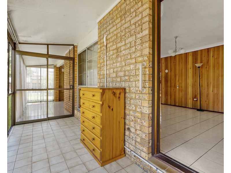 5 Marine Street, Redland Bay QLD 4165