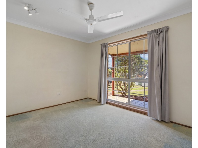 5 Marine Street, Redland Bay QLD 4165