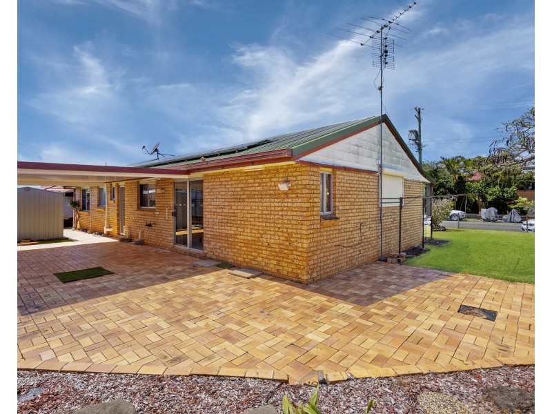 5 Marine Street, Redland Bay QLD 4165