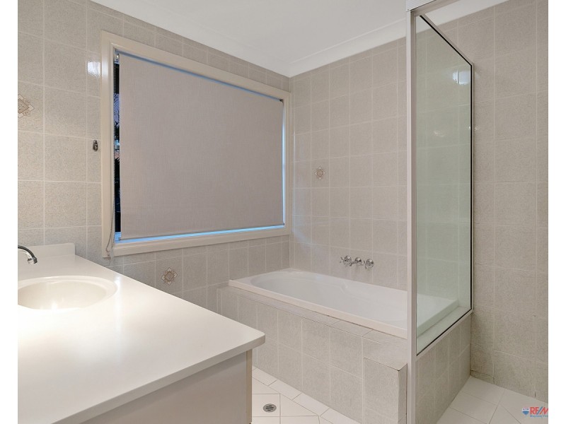 5/16 Anchorage Drive, Raby Bay QLD 4163