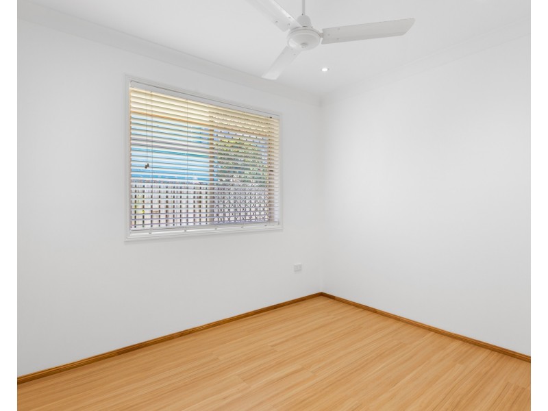 18 Schmidt Street, Victoria Point QLD 4165