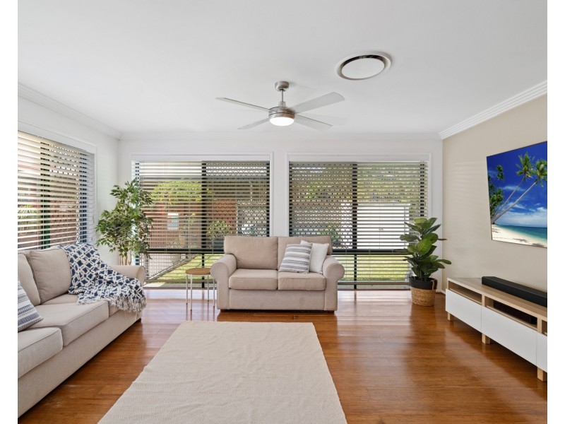 14 Moores Road, Redland Bay QLD 4165