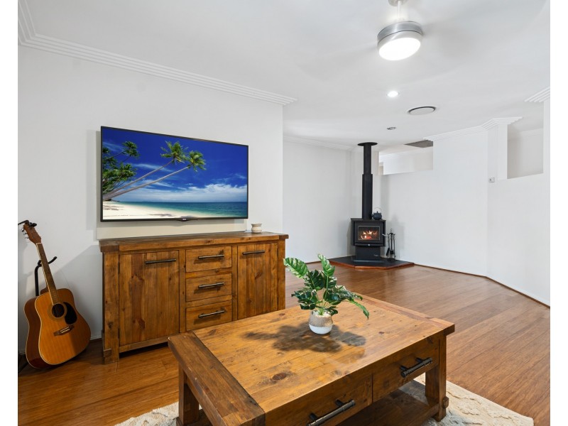 14 Moores Road, Redland Bay QLD 4165