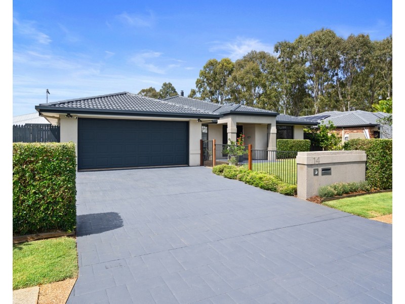 14 Moores Road, Redland Bay QLD 4165