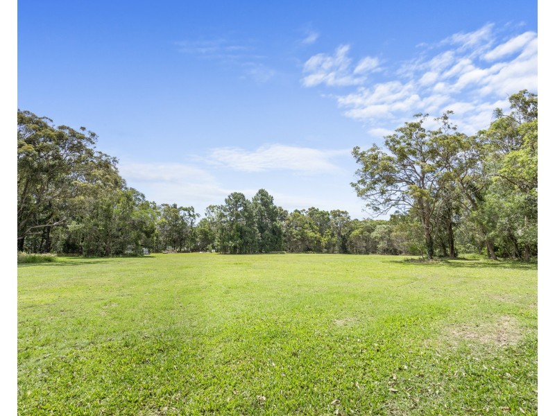 976 Beenleigh Redland Bay Rd, Carbrook QLD 4130