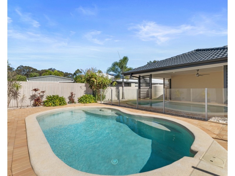 3 Cole Street, Redland Bay QLD 4165
