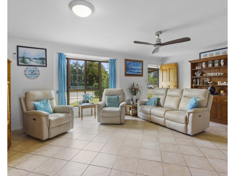 11 Macfarlan Street, Birkdale QLD 4159