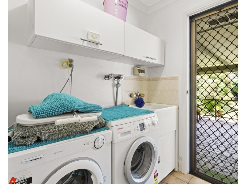 11 Macfarlan Street, Birkdale QLD 4159