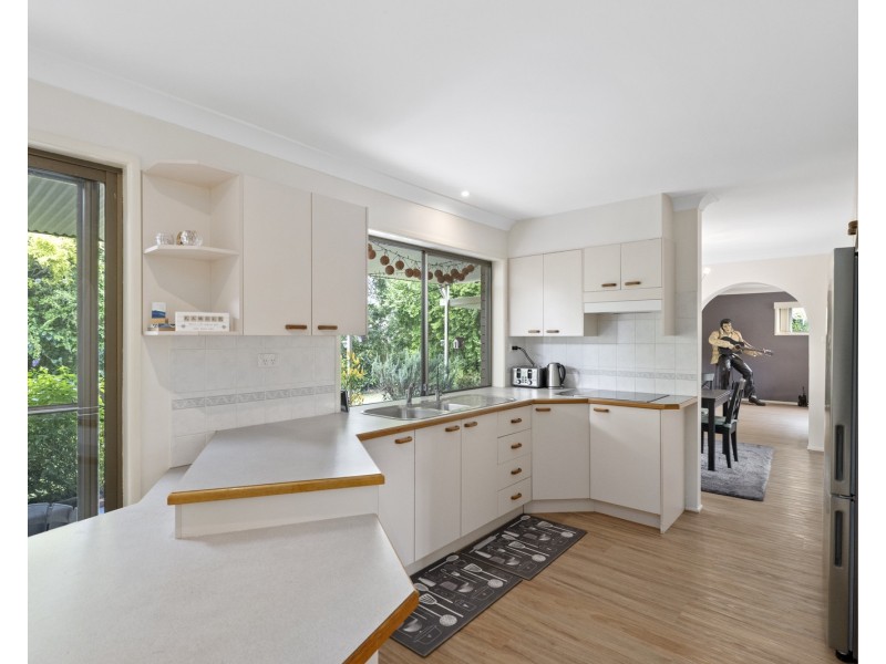 29 Angela Crescent, Cleveland QLD 4163