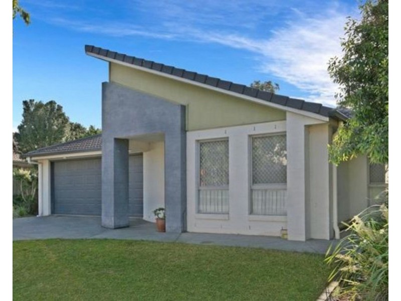5 Shaw Place, Redland Bay QLD 4165