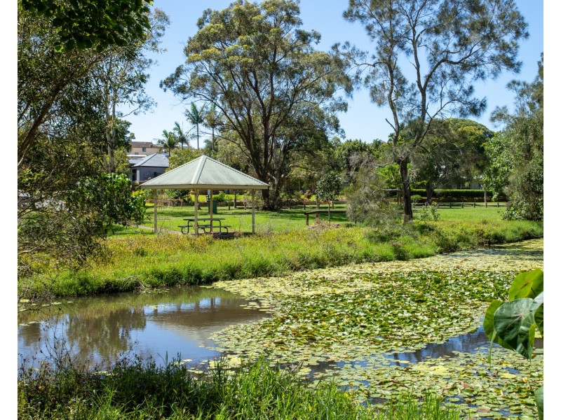 54 The Boulevard, Redland Bay QLD 4165