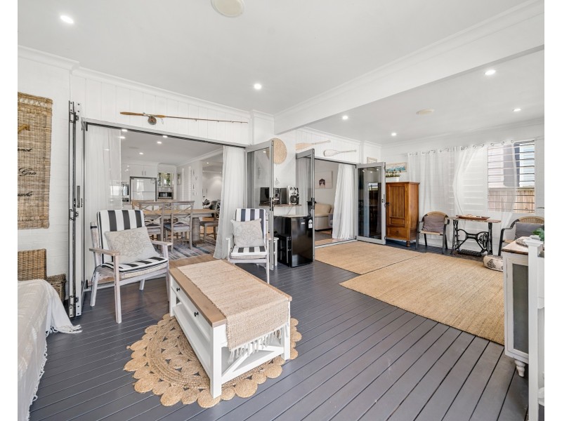 26 Gray Street, Redland Bay QLD 4165