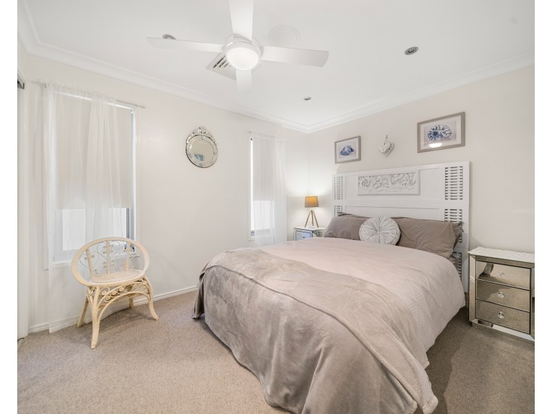 26 Gray Street, Redland Bay QLD 4165