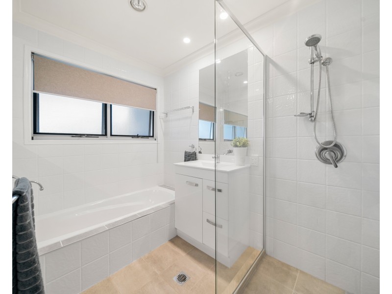 26 Gray Street, Redland Bay QLD 4165