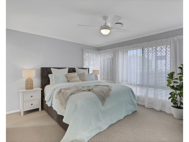 5 Kimbolton Drive, Redland Bay QLD 4165