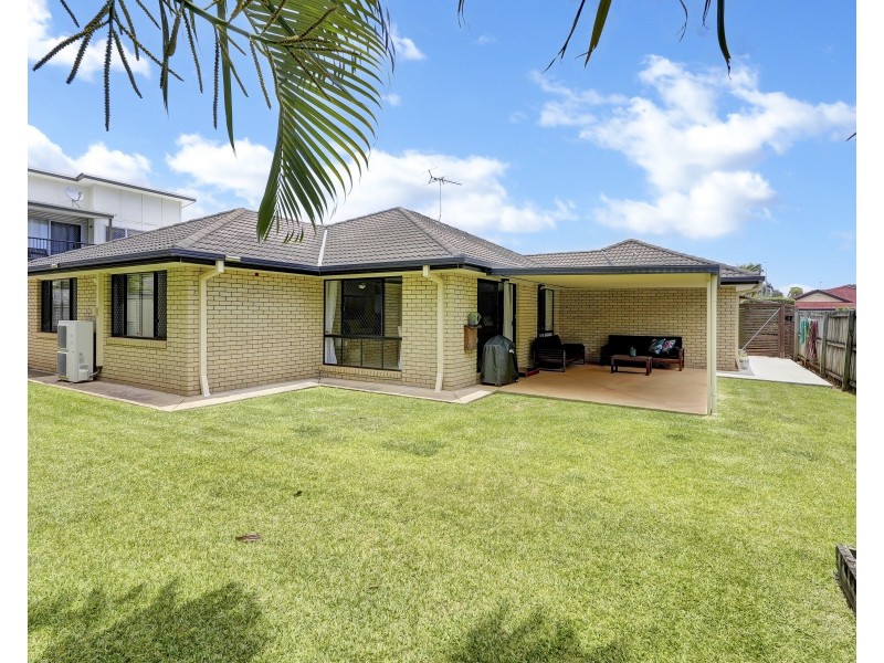 5 Kimbolton Drive, Redland Bay QLD 4165