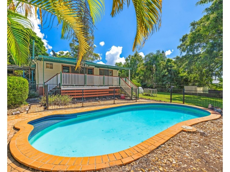 33 Dean Road, Alexandra Hills QLD 4161