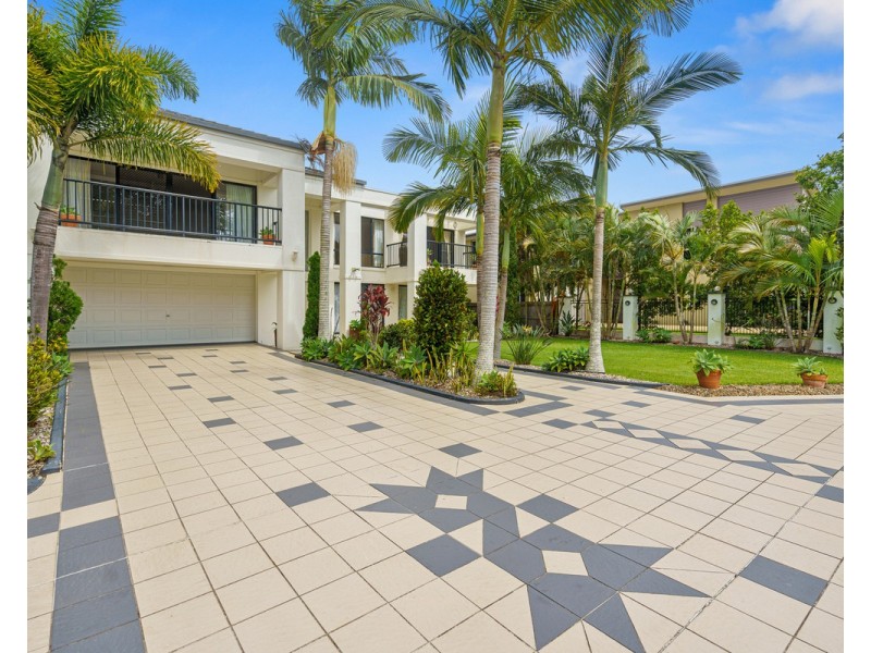 32 Sandy Cove Place, Redland Bay QLD 4165