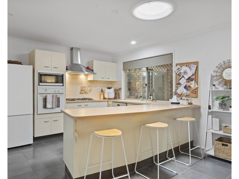 2 Paddington Place, Victoria Point QLD 4165