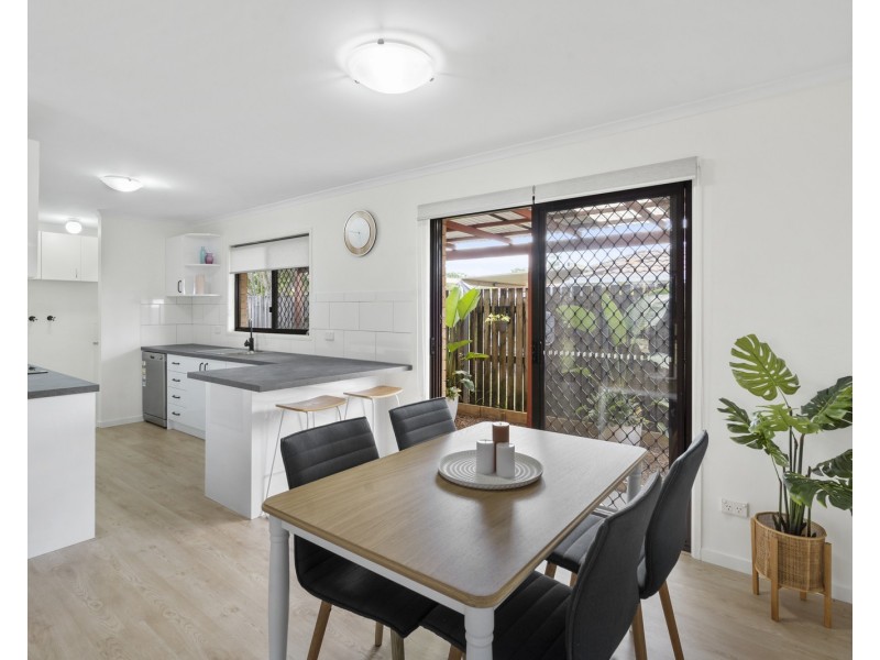 3 Terrier Court, Redland Bay QLD 4165
