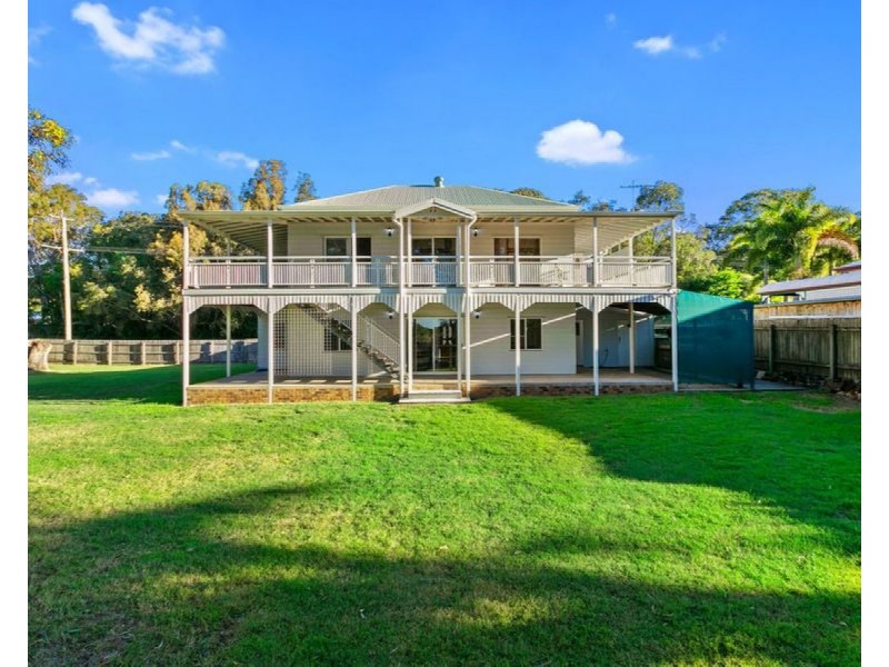22 Muriel Street, Redland Bay QLD 4165
