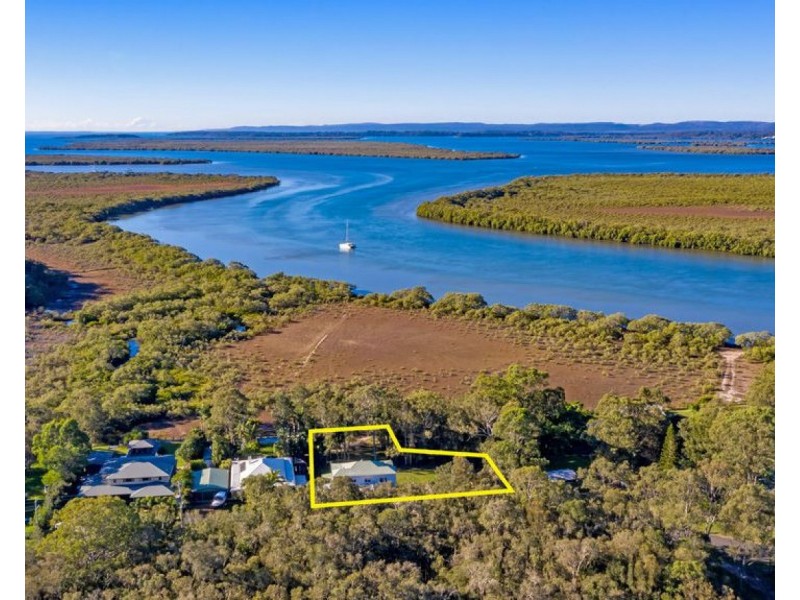 22 Muriel Street, Redland Bay QLD 4165