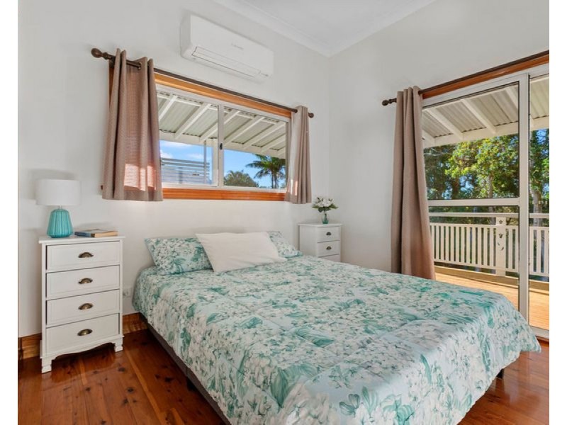 22 Muriel Street, Redland Bay QLD 4165