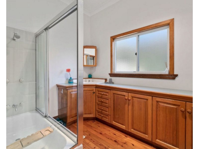 22 Muriel Street, Redland Bay QLD 4165
