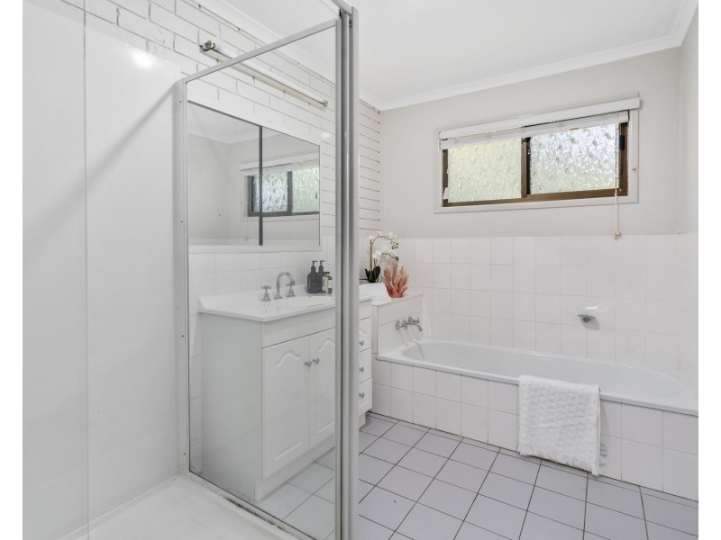 16 Dean Road, Alexandra Hills QLD 4161