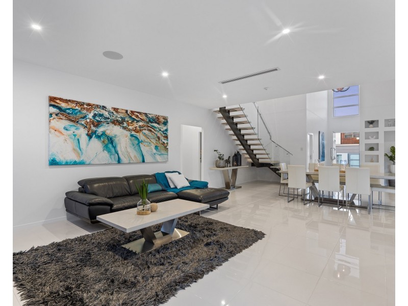 8 Nadine Crescent, Thornlands QLD 4164