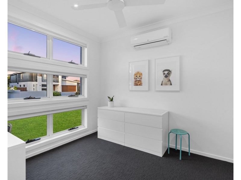 8 Nadine Crescent, Thornlands QLD 4164