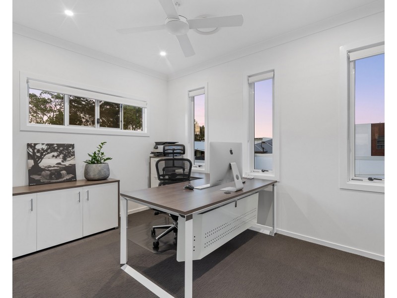8 Nadine Crescent, Thornlands QLD 4164