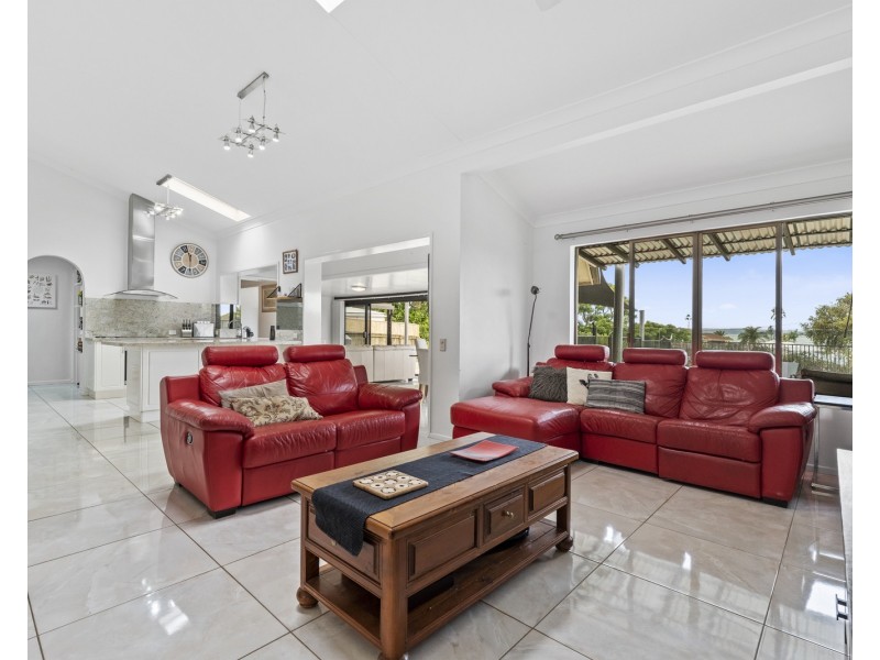 17 Yarran Street, Victoria Point QLD 4165