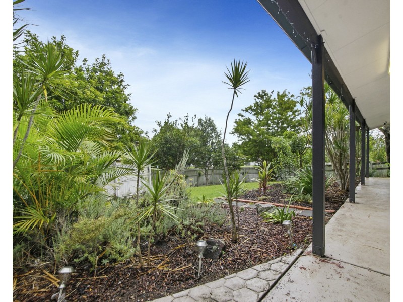 90 Cumberland Drive, Alexandra Hills QLD 4161