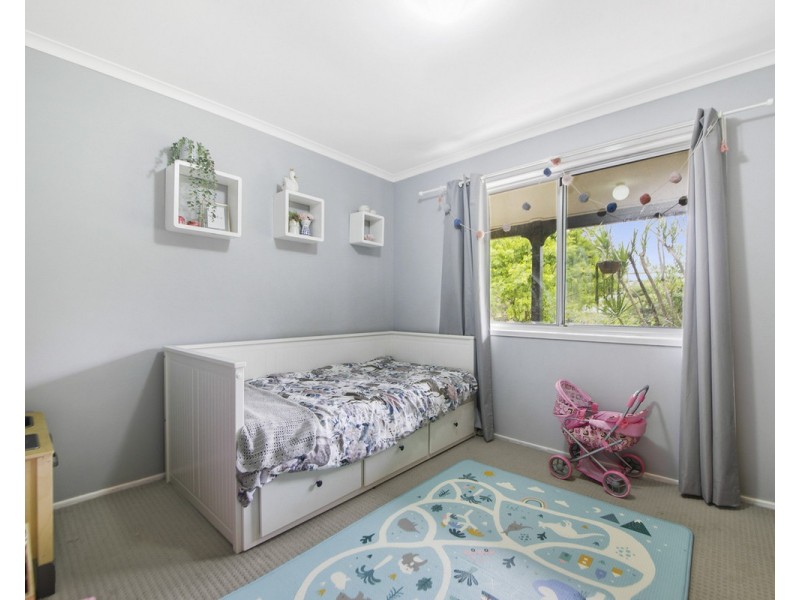 90 Cumberland Drive, Alexandra Hills QLD 4161