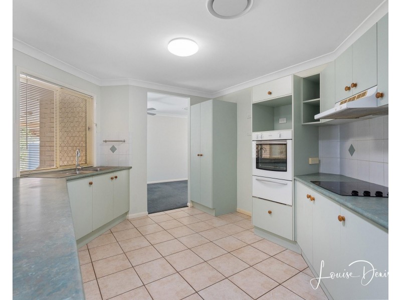 8 Anthony Street, Victoria Point QLD 4165