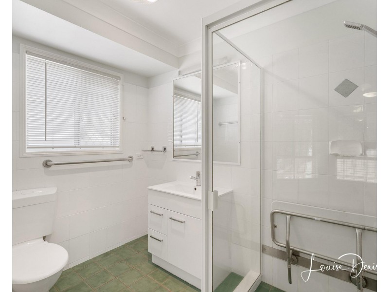 8 Anthony Street, Victoria Point QLD 4165