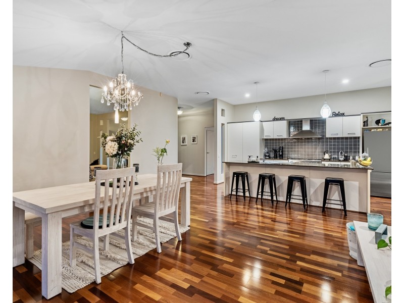 17 Whitby Place, Thornlands QLD 4164
