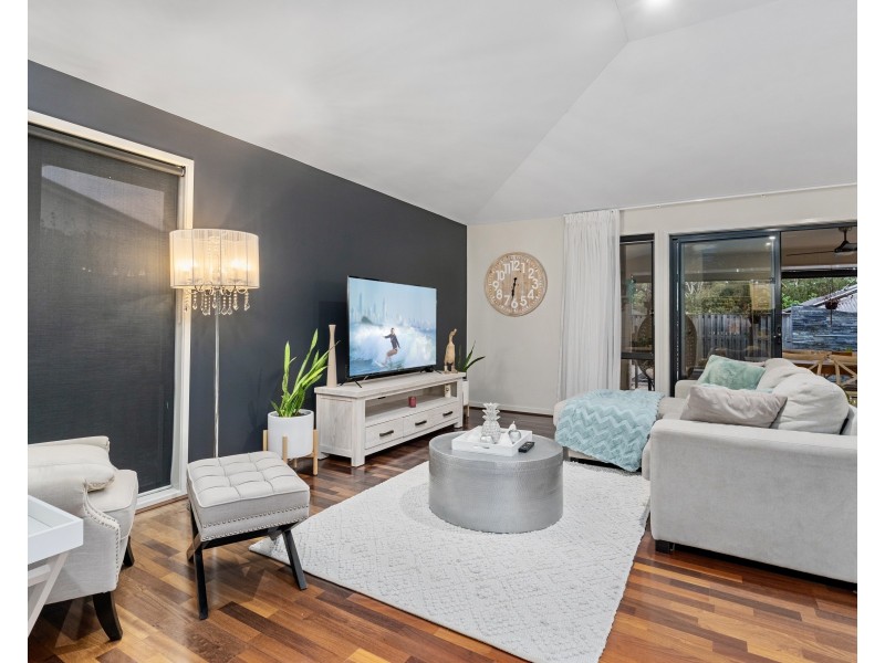 17 Whitby Place, Thornlands QLD 4164